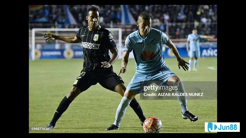 Hai đội Bolivar và Atletico cống hiến một trận đấu kịch tính trên sân cỏ